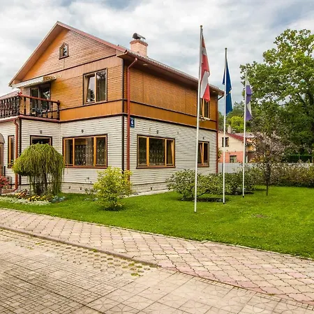 Terauda Nams Villa Jūrkalne